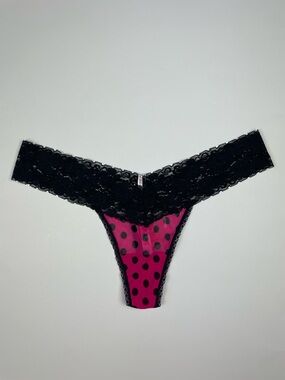 DEADSTOCK NWT 2009 Victoria’s Secret Low-Rise Polka Dot Lace Thong size L